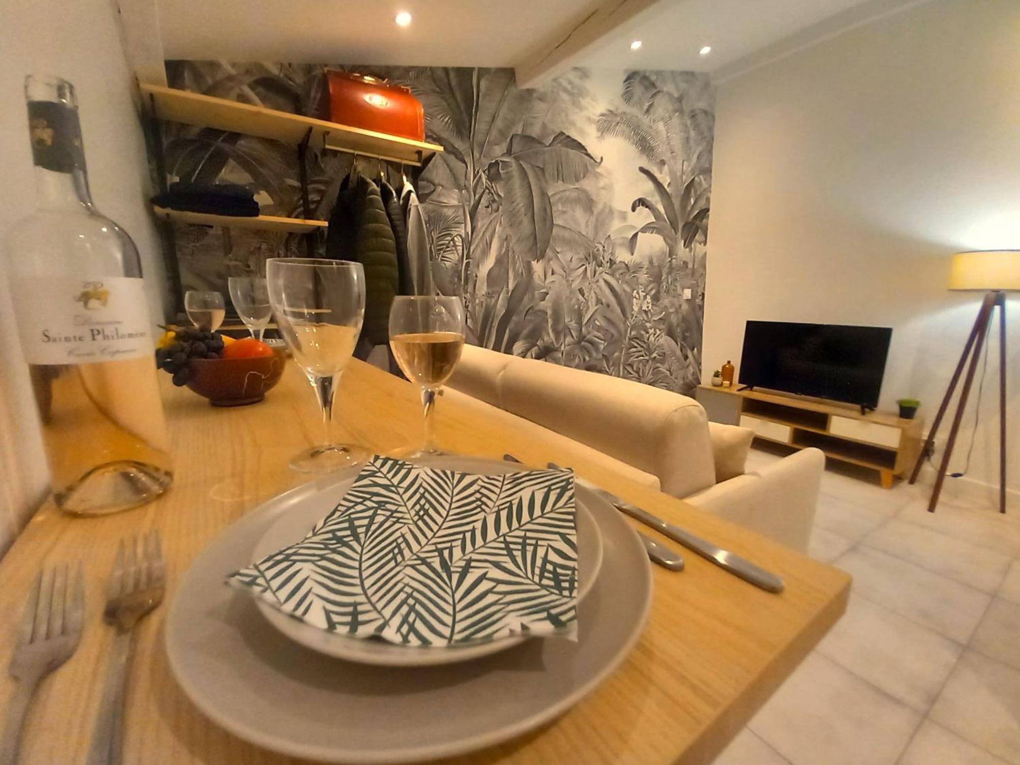 #3 Studio # Place Charmante Toulon Luaran gambar
